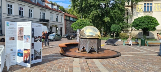kapsuła003